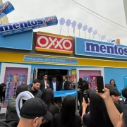 Oxxo y Mentos
